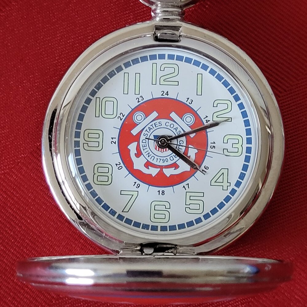 GENTLY USED, VINTAGE 1980's, U.S. COAST GUARD SOUVENIR POCKET WATCH!!!
